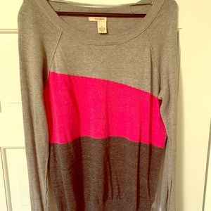 DKNY Women’s sweater Size Medium